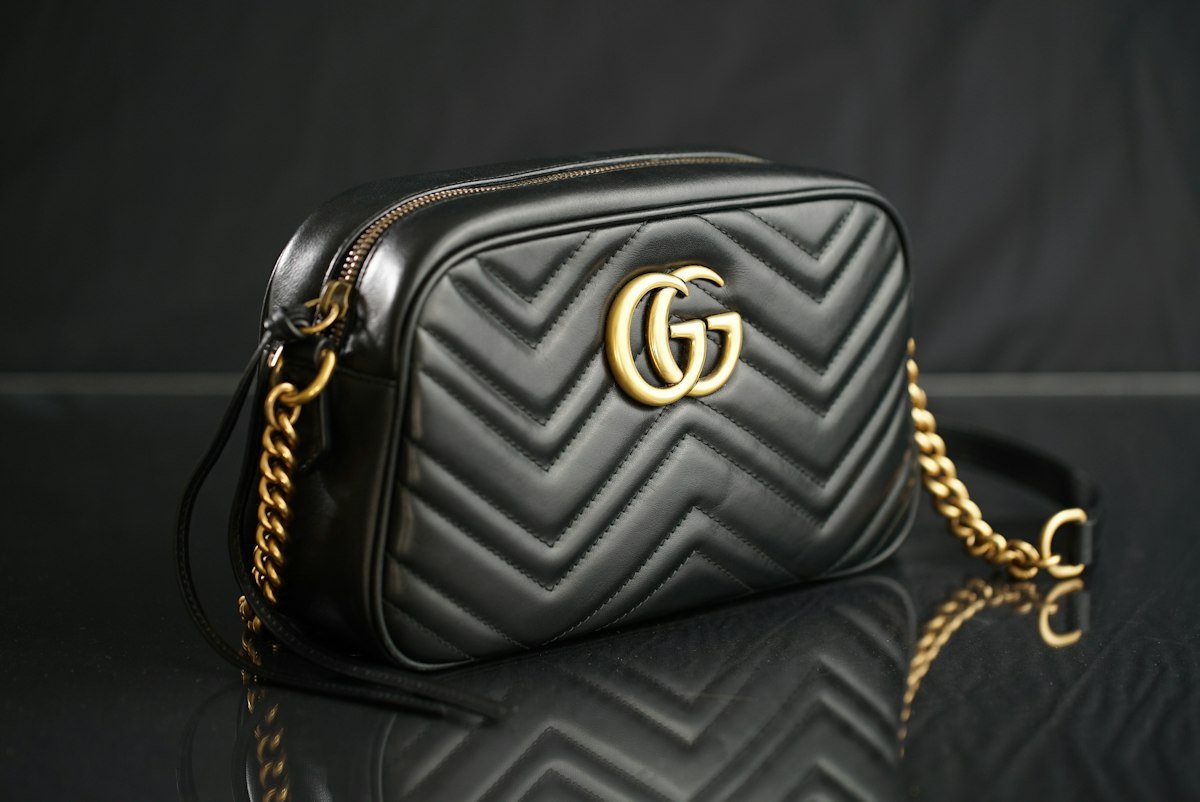Gucci GG Marmont Matelassé Camera Bag — Pre-Owned