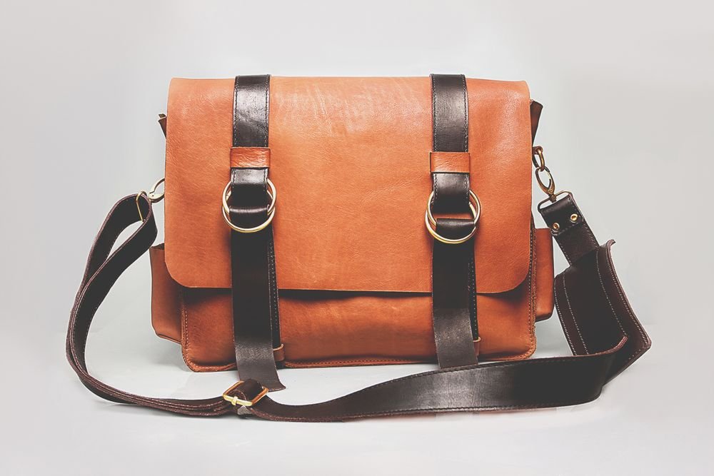 Mulberry Tan Leather Buckle Messenger Bag