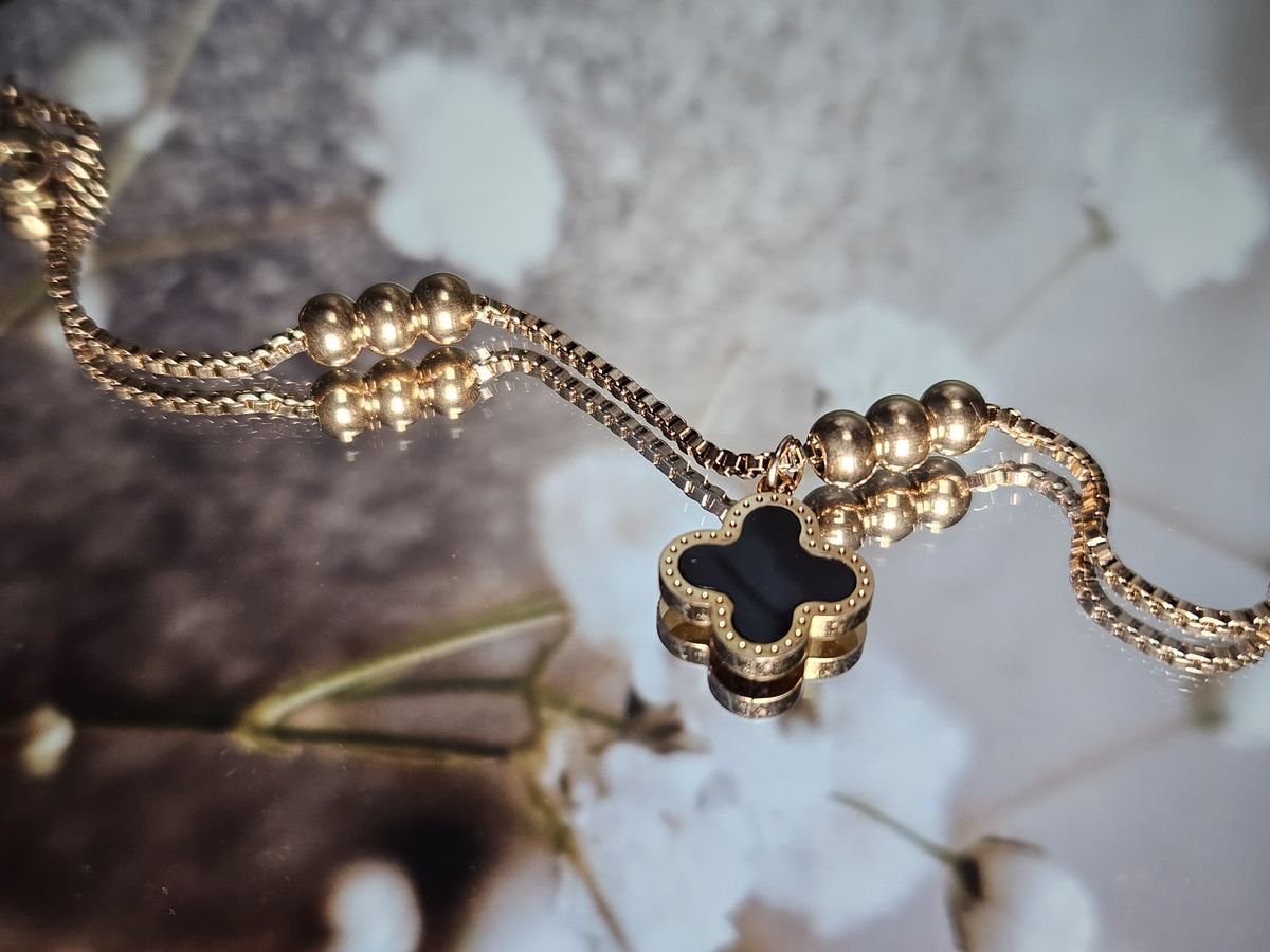 Van Cleef & Arpels Alhambra Onyx Bracelet